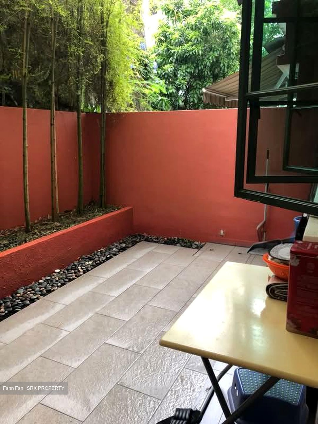 Flower Road (D19), Terrace #587155741